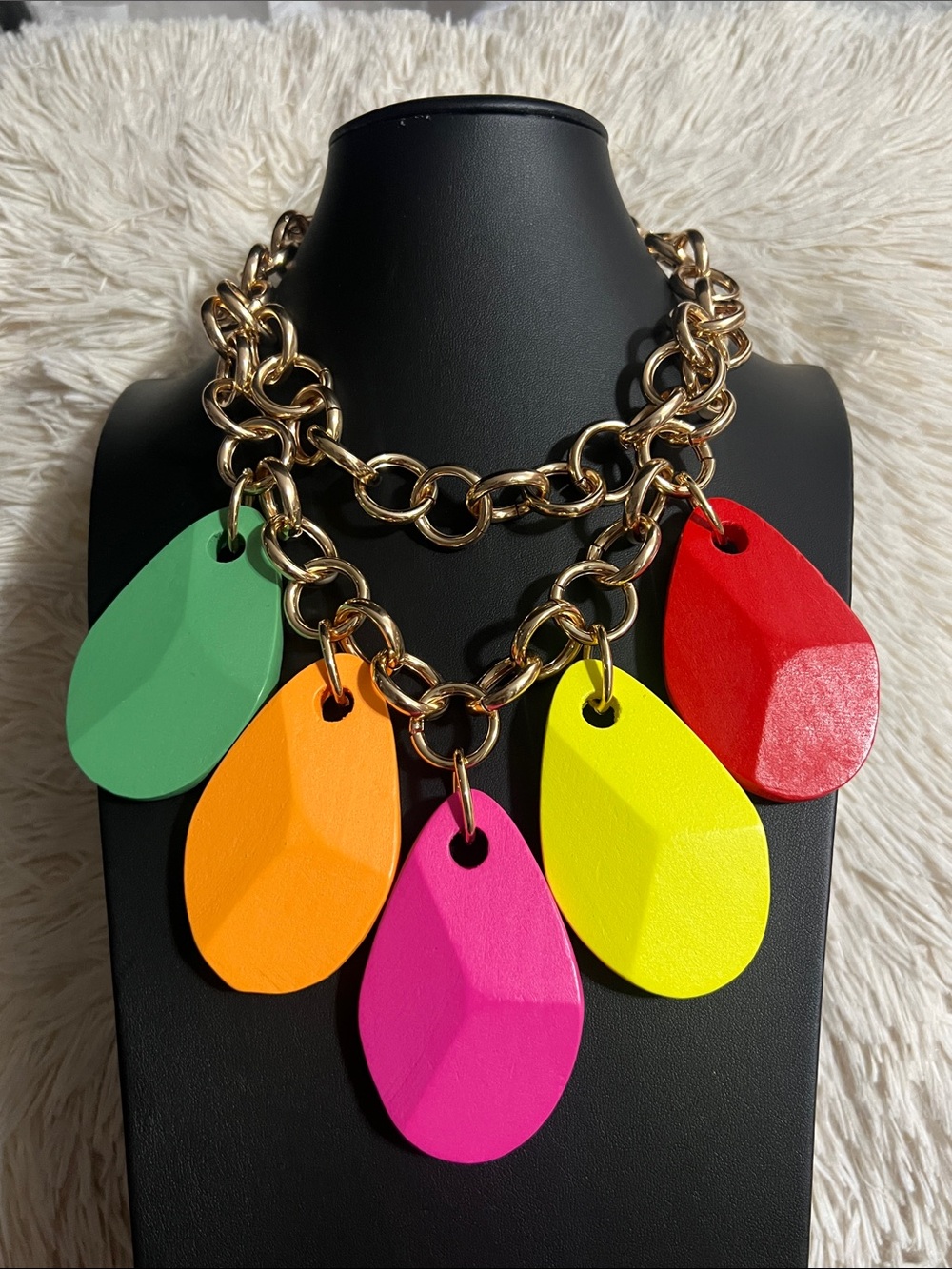 Nique Gold Chain Necklace with Green, Orange, Pink, Yellow and Red Teardrops